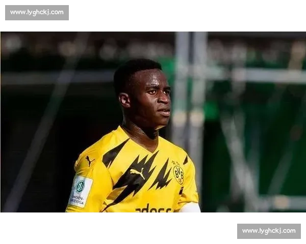 哥本哈根官宣穆科科加盟！体育总监盛赞新星潜力，500 万欧签约开启新篇章