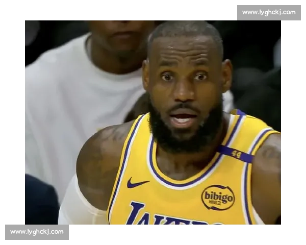 湖人热火总决赛第四场精彩对决 看球迷热血沸腾时刻