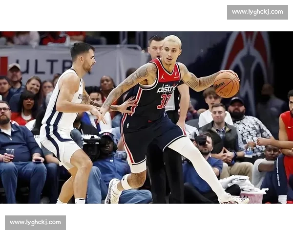 林书豪引爆麦迪逊尼克斯鏖战湖人一夜成名的传奇对决经典时刻震撼联盟赛场